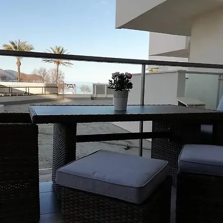 Vistas Al Mar Y A 50 Metros De La Playa Apartment *